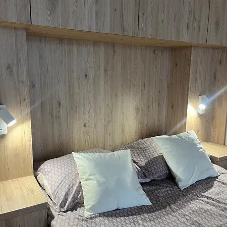 Przy Sprzymierzencow 8, *