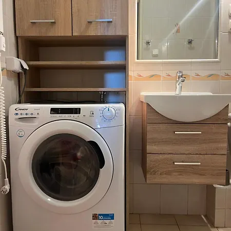 Przy Sprzymierzeńców 8, Apartamento *