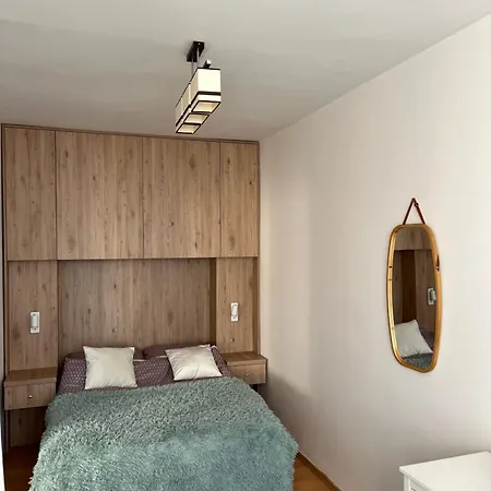 Przy Sprzymierzeńców 8, Apartamento